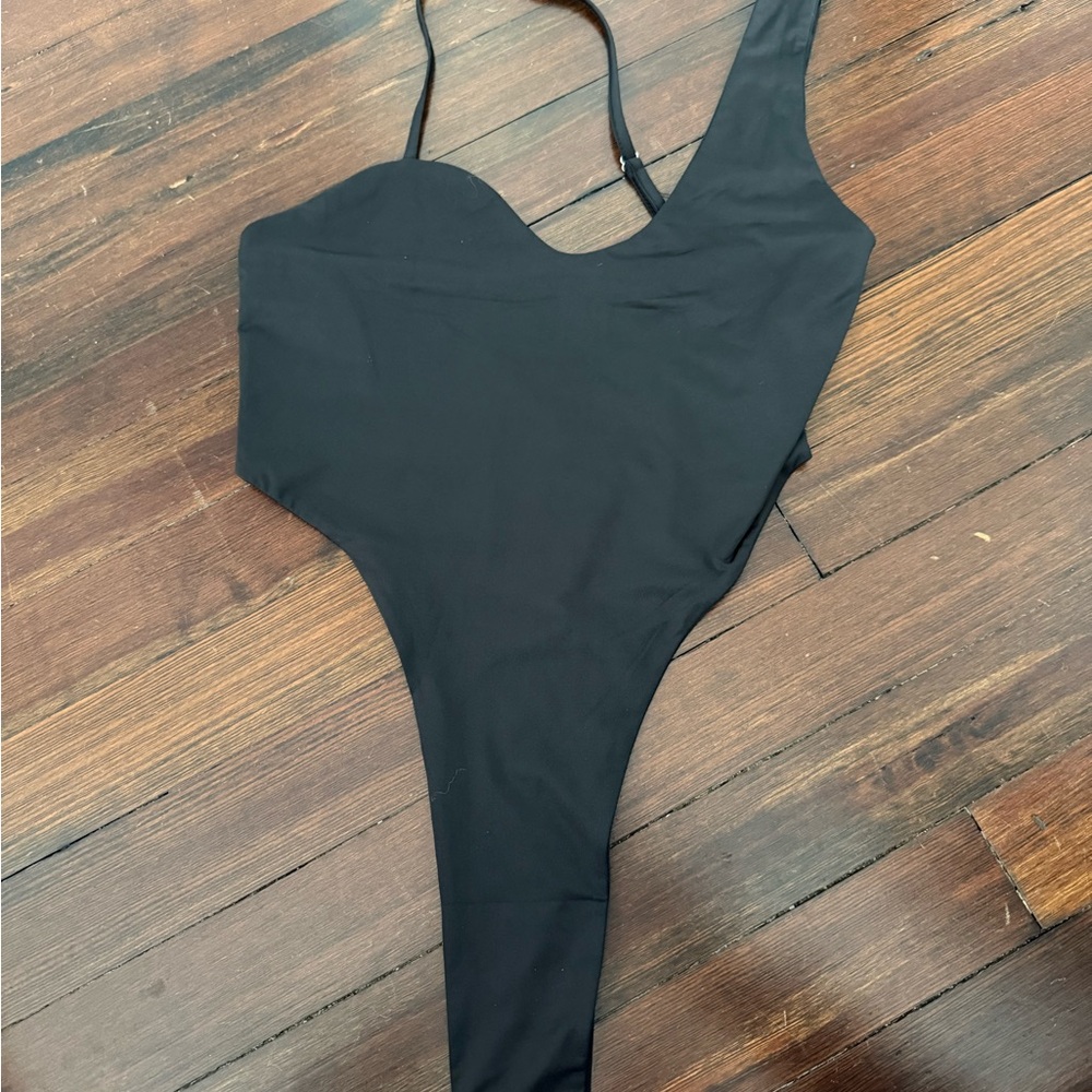 SHEIN Black Bodysuit Classic Top
